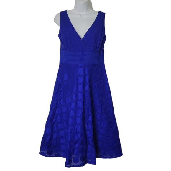 Sandra Darren Dresses & Skirts - Sandra Darren Royal Blue V Neckline Sleeveless Fit and Flare Dress Size 8